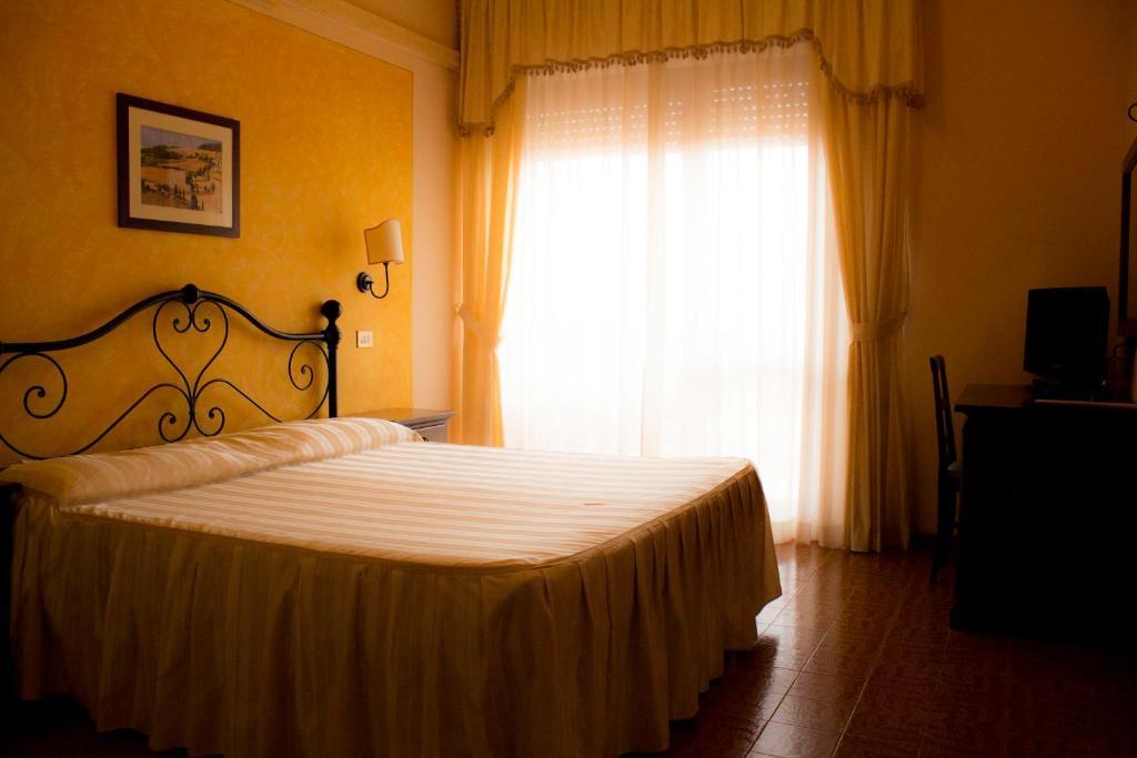 Hotel Ristorante Tre Stelle Sant'Albino Екстериор снимка