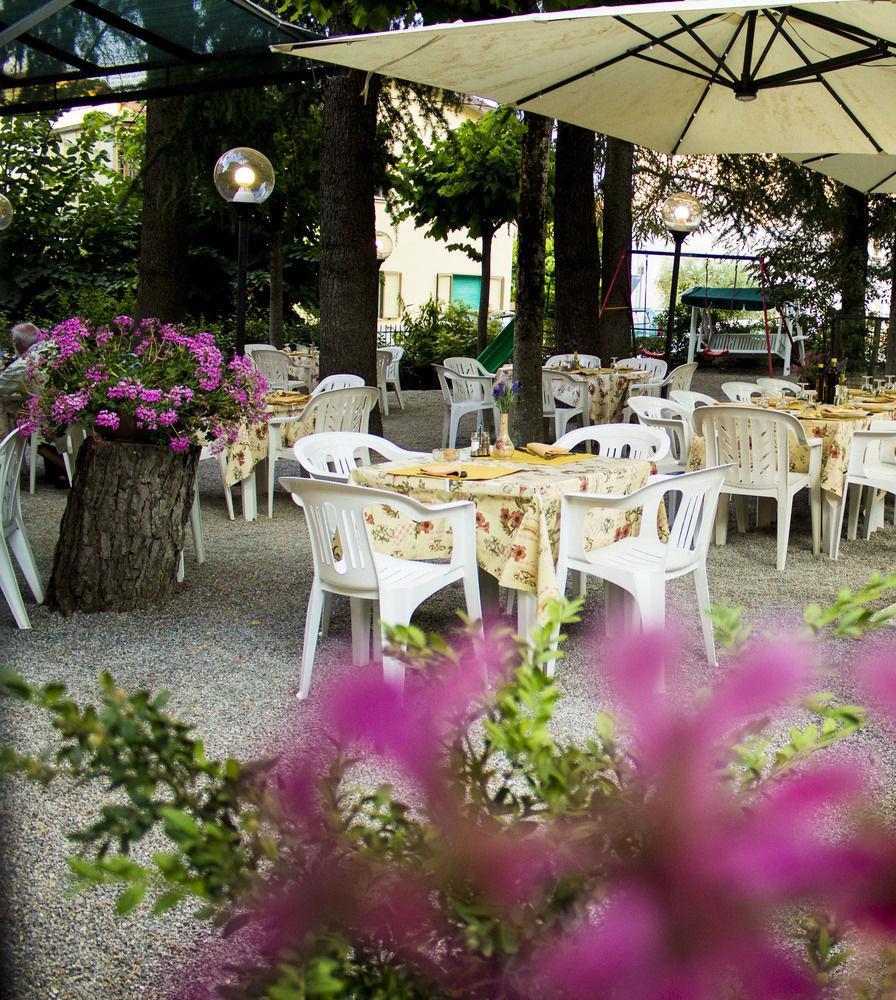 Hotel Ristorante Tre Stelle Sant'Albino Екстериор снимка