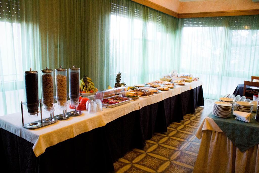 Hotel Ristorante Tre Stelle Sant'Albino Екстериор снимка
