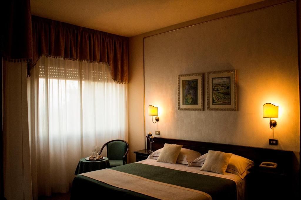 Hotel Ristorante Tre Stelle Sant'Albino Екстериор снимка