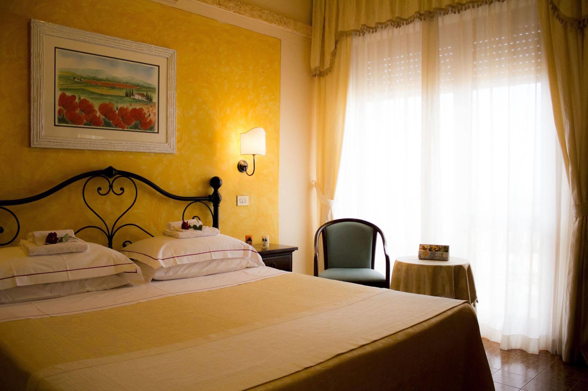 Hotel Ristorante Tre Stelle Sant'Albino Екстериор снимка
