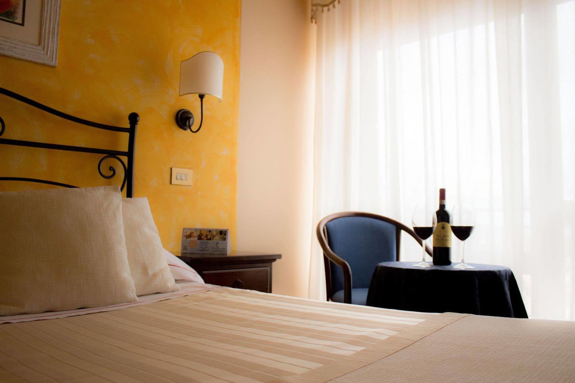 Hotel Ristorante Tre Stelle Sant'Albino Екстериор снимка