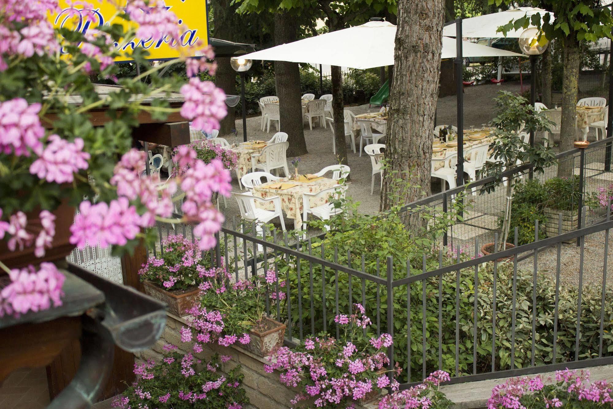 Hotel Ristorante Tre Stelle Sant'Albino Екстериор снимка