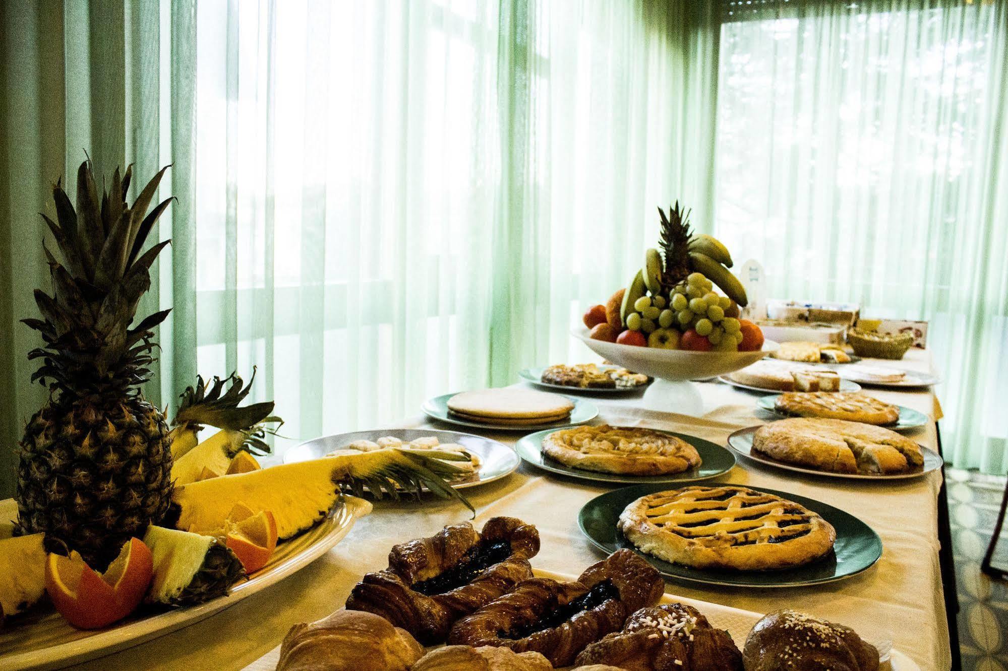 Hotel Ristorante Tre Stelle Sant'Albino Екстериор снимка