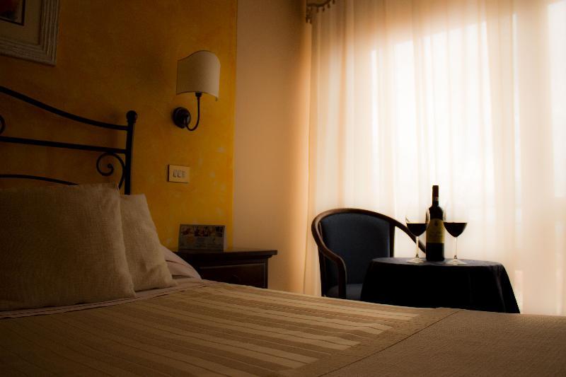 Hotel Ristorante Tre Stelle Sant'Albino Екстериор снимка